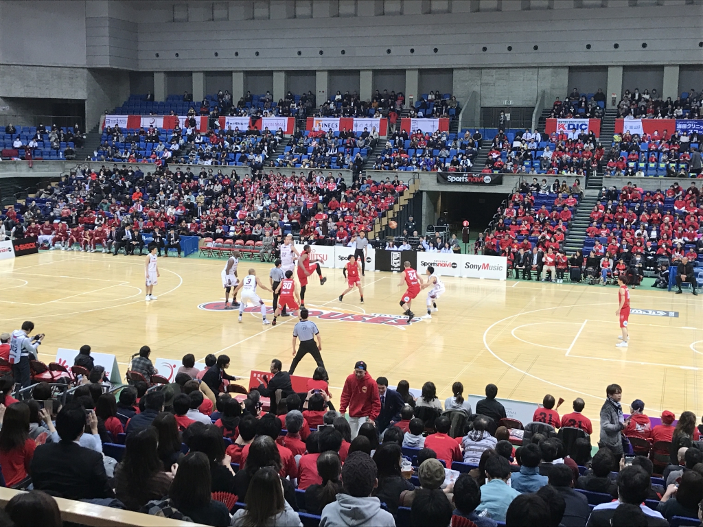 富山　バスケットボール　富山グラウジーズ