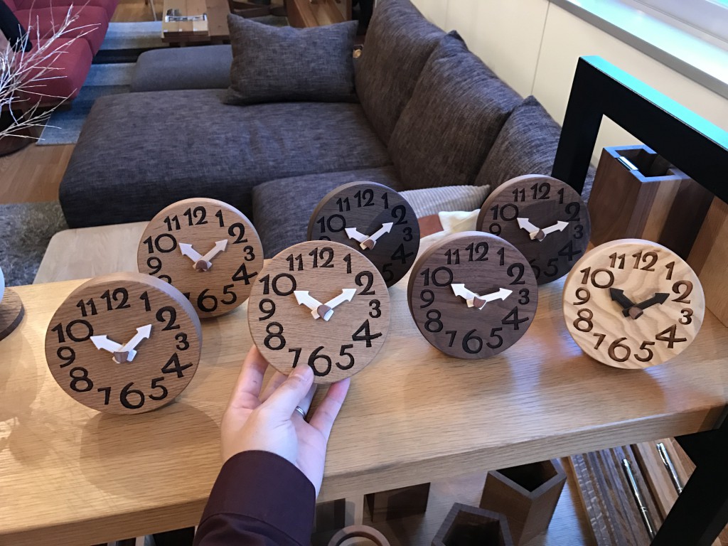 富山　家具　木製時計　母の日