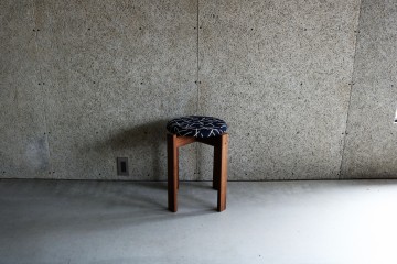 MK STOOL TRICOTE8