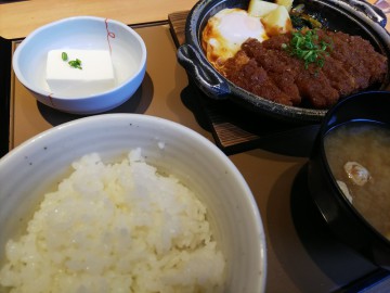 味噌カツ定食