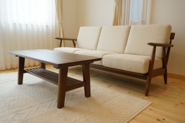 富山、家具、無垢、ウォールナット、ソファ、センターテーブル