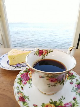 海とカフェ