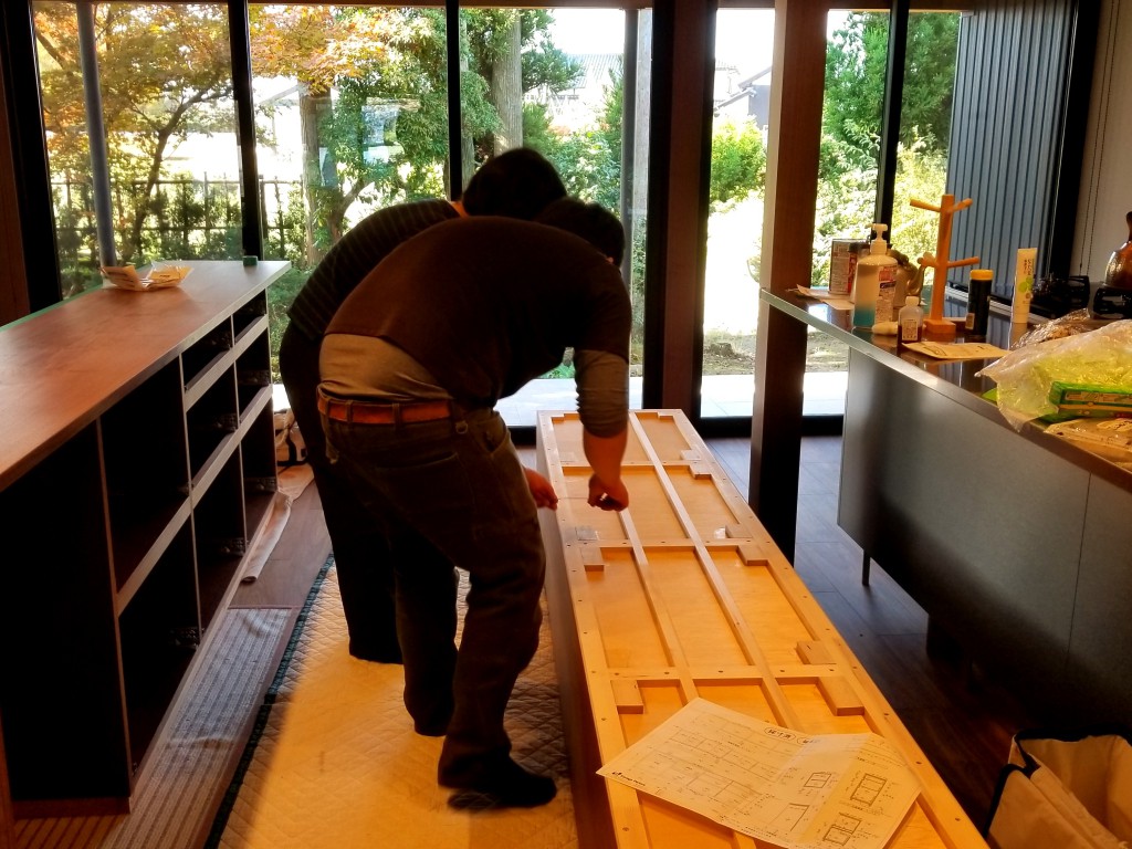 富山　家具　造作　食器棚