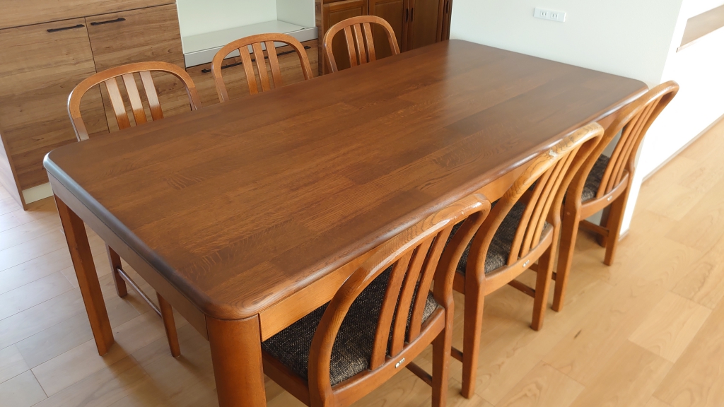 家具の修理　磨き直し　再塗装　テーブル