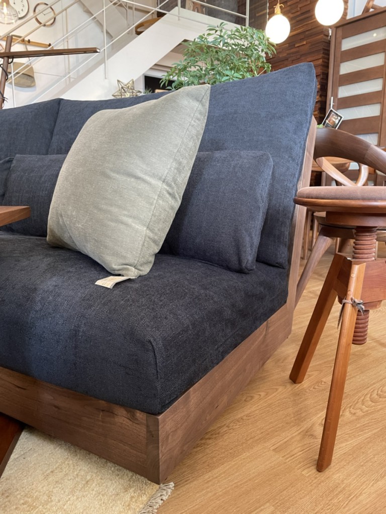 富山　家具　ソファ