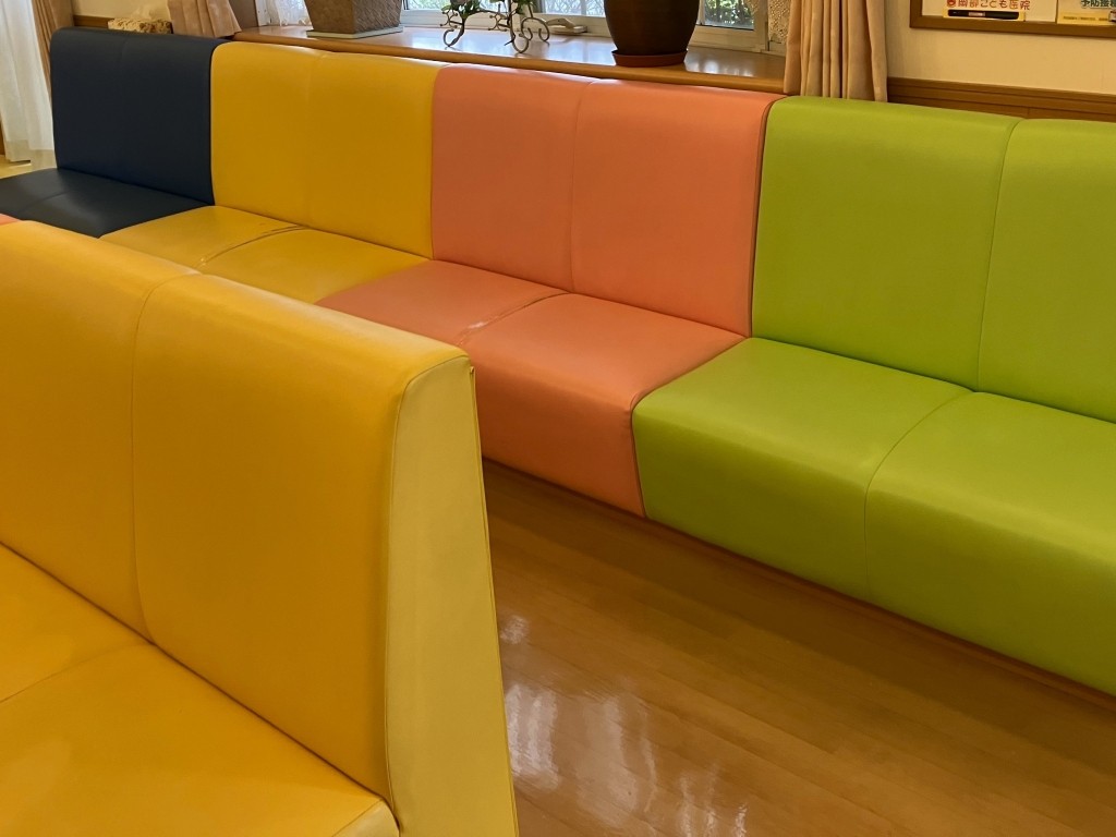 富山　おしゃれ　家具　おすすめ　LOWVE　ソファ　張り替え　クリニック