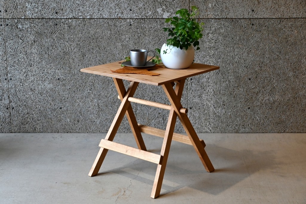 富山　飛騨　家具　おしゃれ　サイドテーブル　プリミティーボ