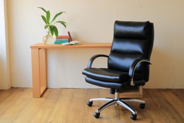 岐阜　家具　オシャレ　椅子