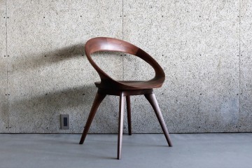 富山　おしゃれ　家具　無垢材