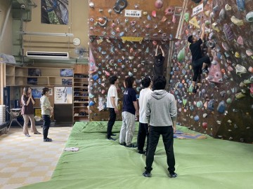富山　おしゃれ　家具　無垢材