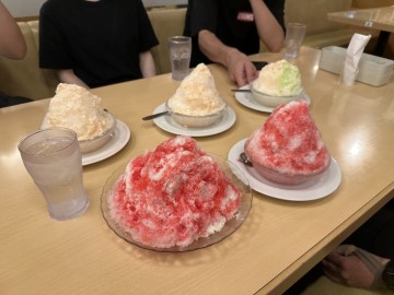 富山　家具　無垢材　ダイニングテーブル