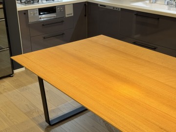 ダイニングテーブル　家具　岐阜