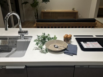レンタル家具　おしゃれ　富山　無垢材　ミヤモト家具　完成見学会