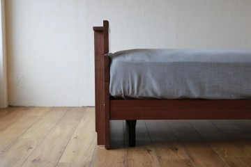 ベッドフレーム　家具　岐阜　オシャレ