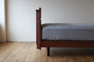 ベッドフレーム　家具　岐阜　オシャレ