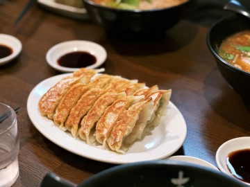 富山　家具　無垢材　ダイニングテーブル
