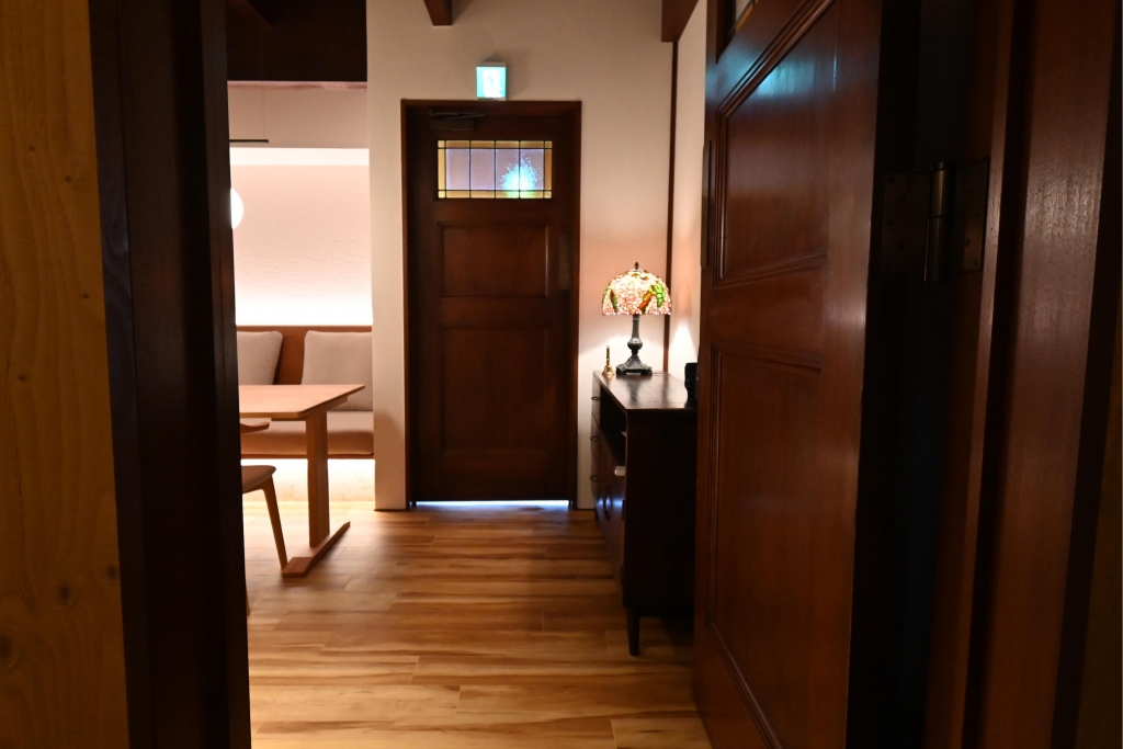 飛騨　家具　無垢材　おしゃれ　造作ソファ