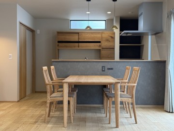 岐阜　家具　SOLID　無垢材
