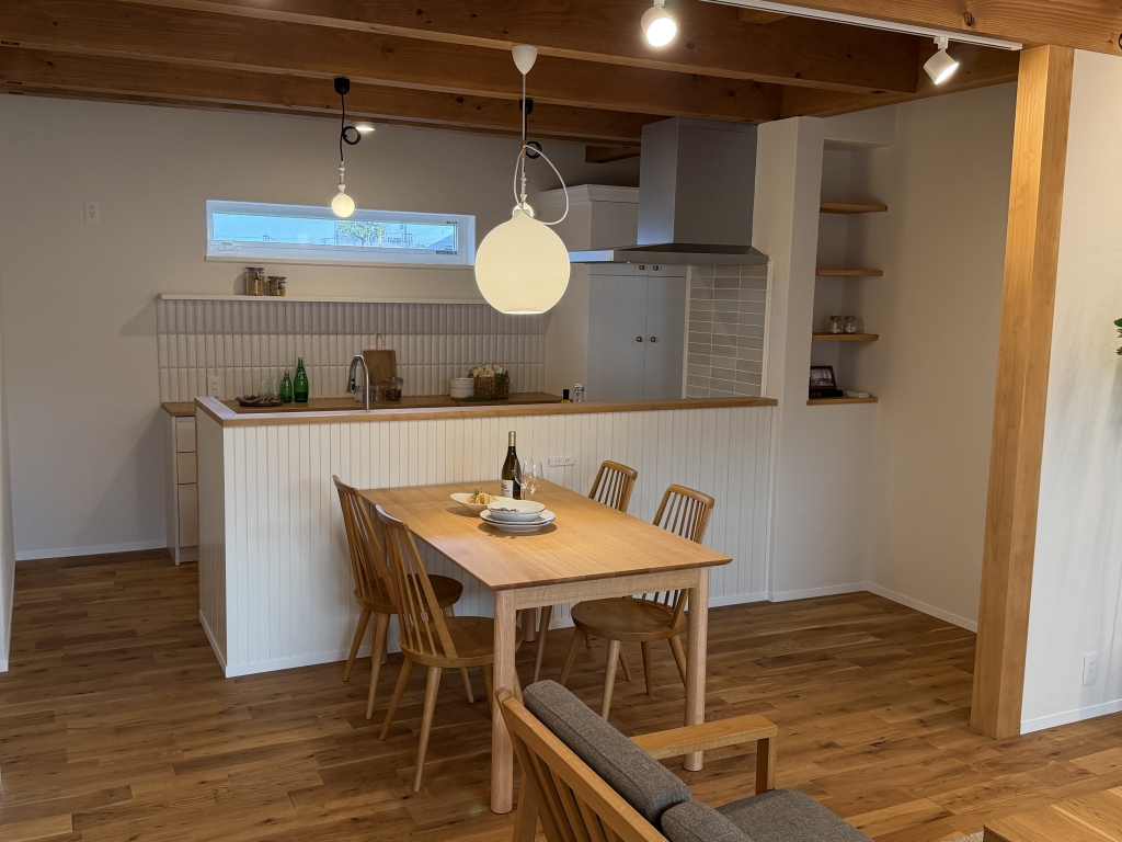 レンタル家具　おしゃれ　富山　無垢材　ミヤモト家具　完成見学会