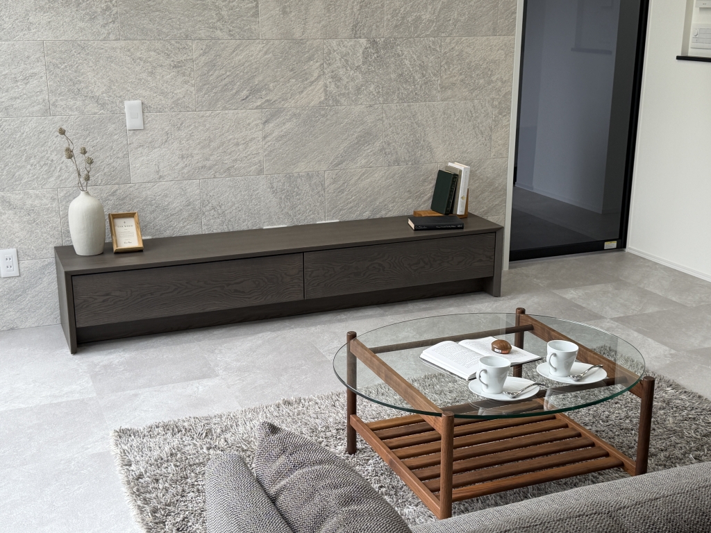 レンタル家具　おしゃれ　富山　無垢材　ミヤモト家具　完成見学会