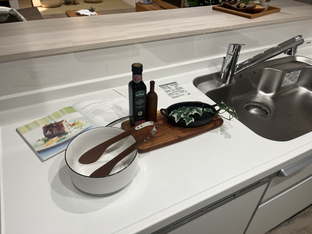 レンタル家具　おしゃれ　富山　無垢材　ミヤモト家具　完成見学会