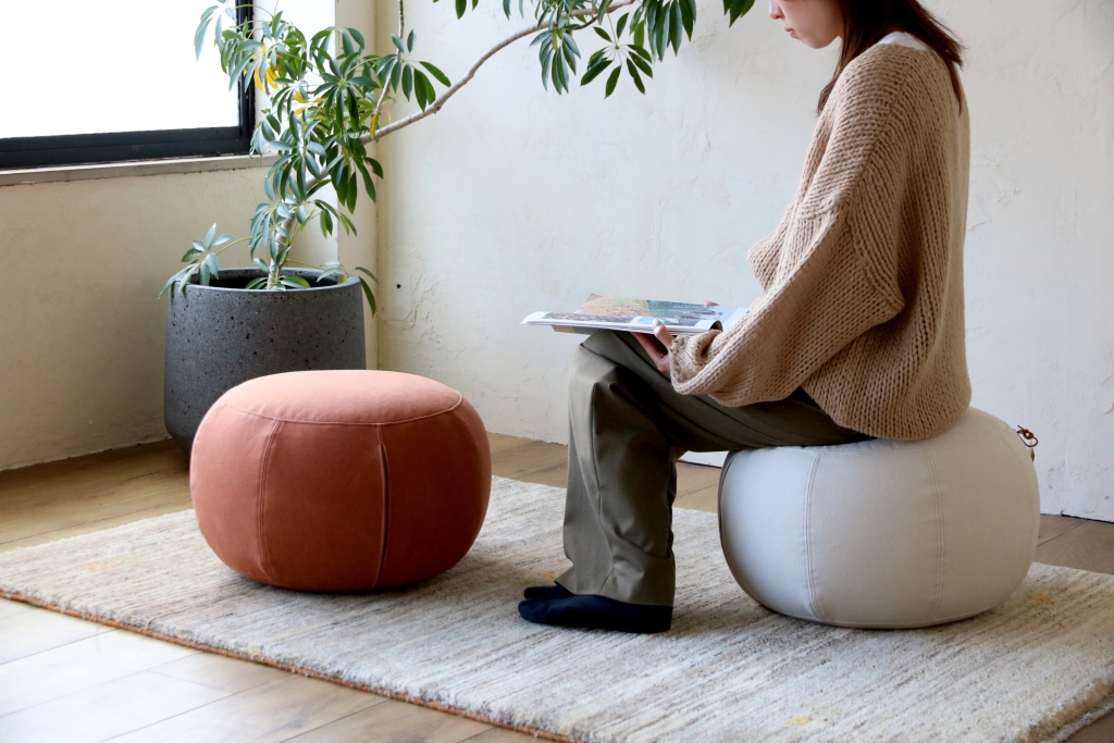 新作スツール!!もっち