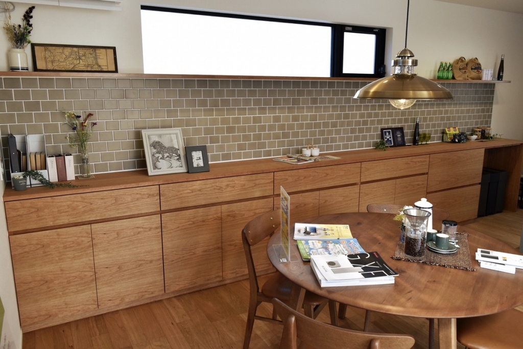 食器棚 LOWVE　富山　家具　おしゃれ