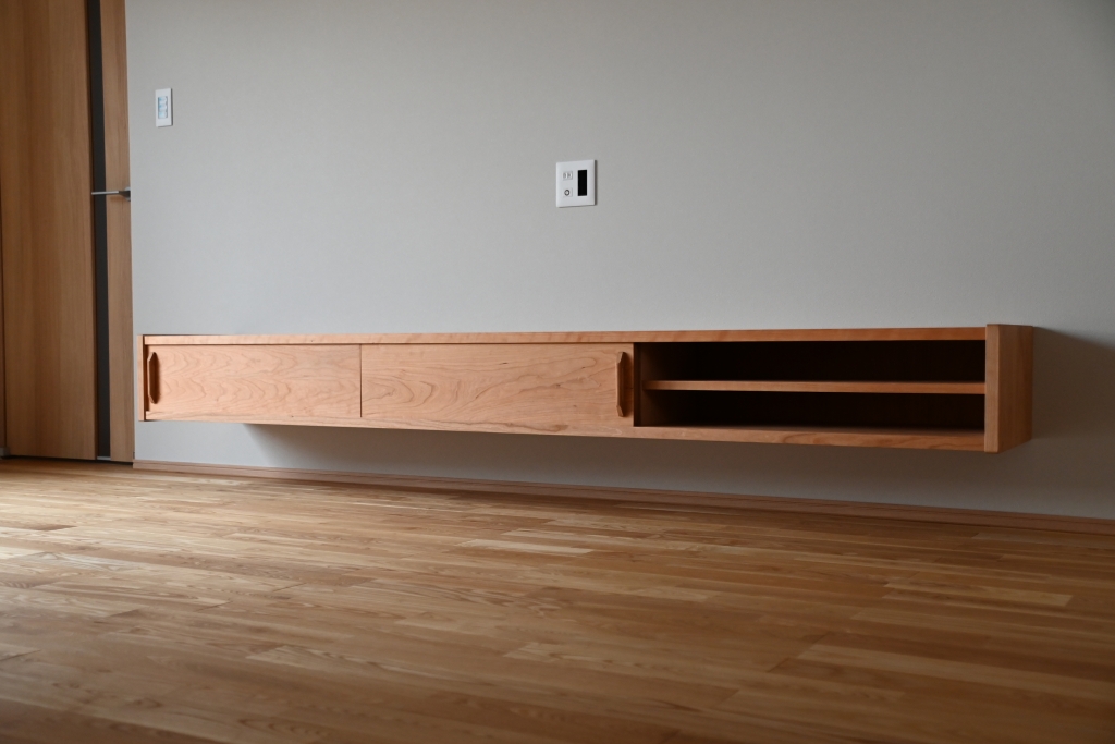 RENSEY　LOWVE　ミヤモト家具　造作TVボード　イベント