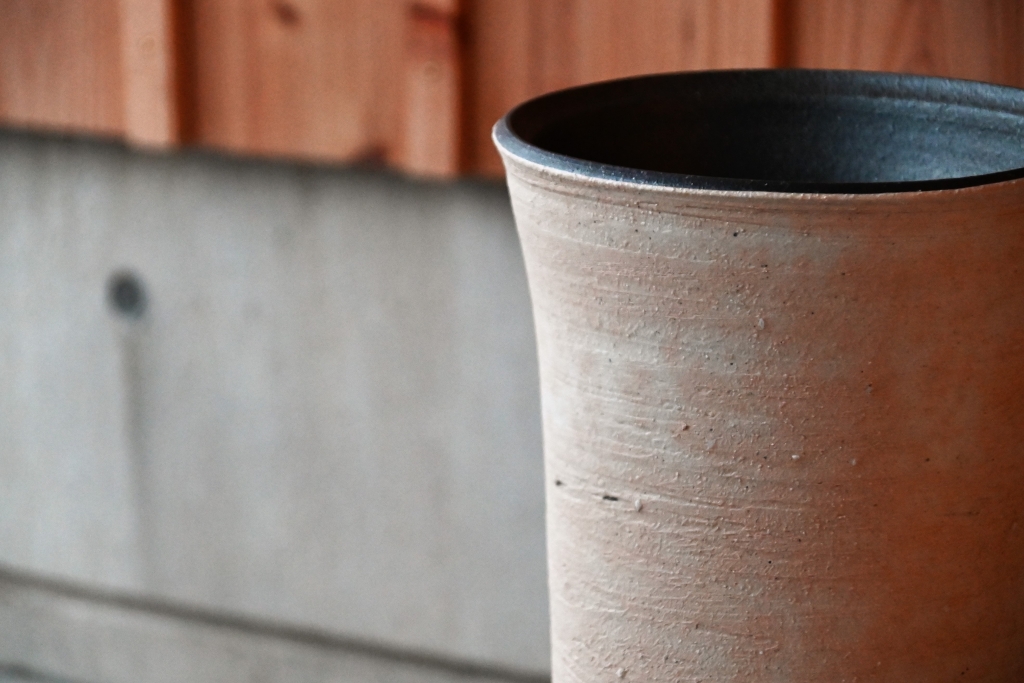 新製品入荷のお知らせ♪信楽焼の傘立て