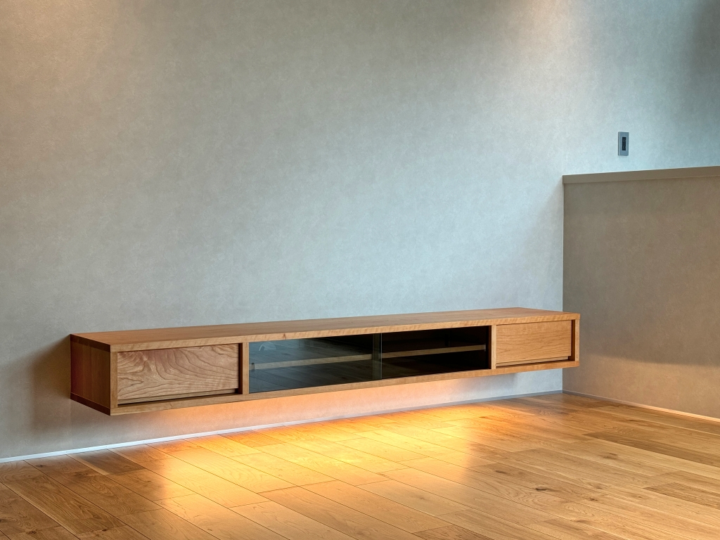 RENSEY　LOWVE　ミヤモト家具　造作TVボード　イベント