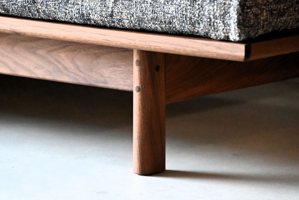 RENSEY　LOWVE　ミヤモト家具　造作TVボード　イベント