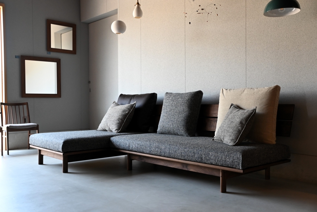 RENSEY　LOWVE　ミヤモト家具　造作TVボード　イベント