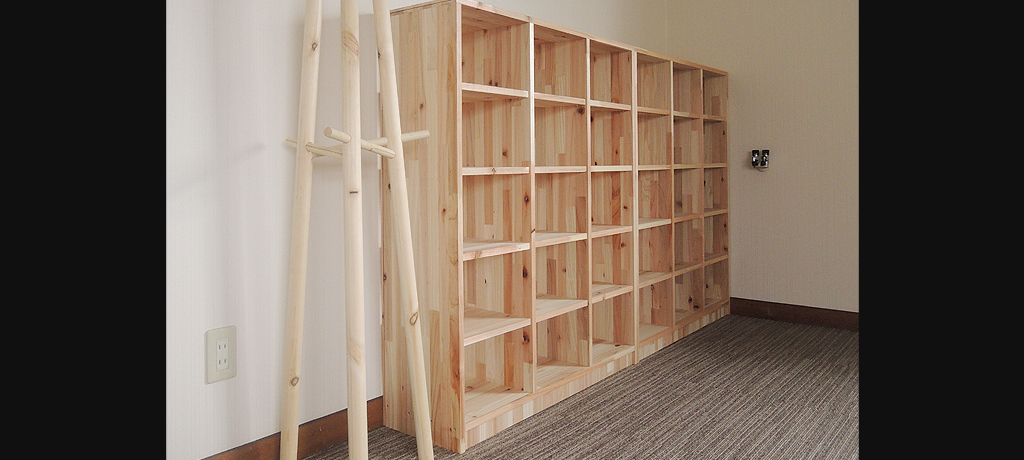Open Shelf