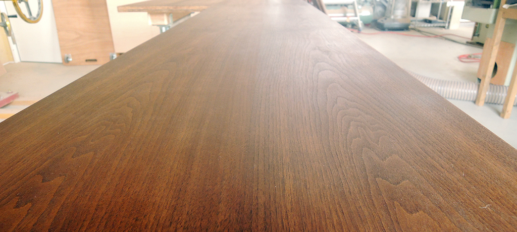 Dininng Table
