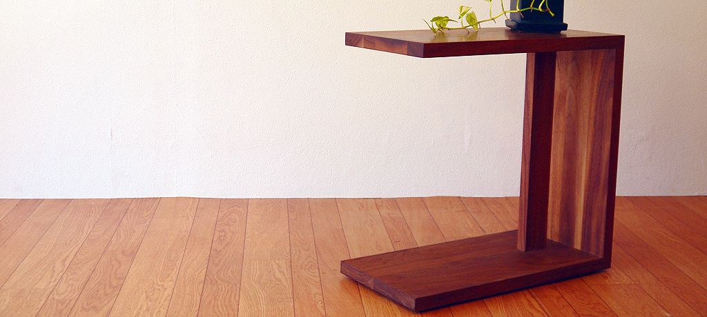 Pg Side Table