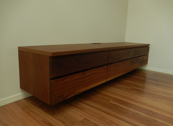 TV Board1
