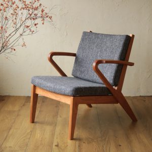 A03M Lounge Chair