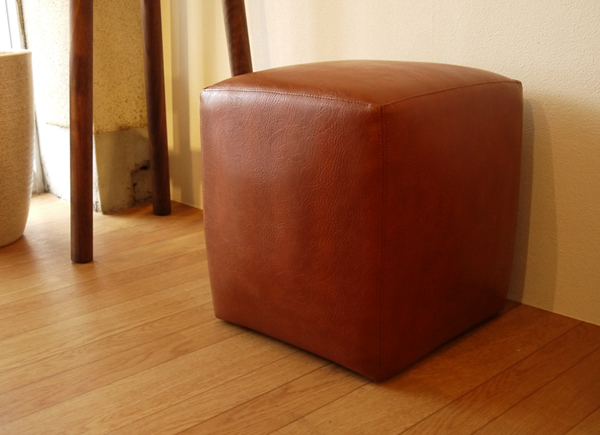 Mono Stool