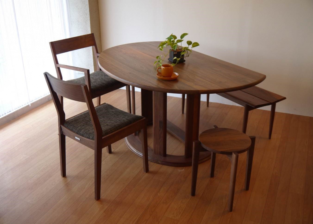 Bend Dining Table