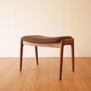 Arc stool